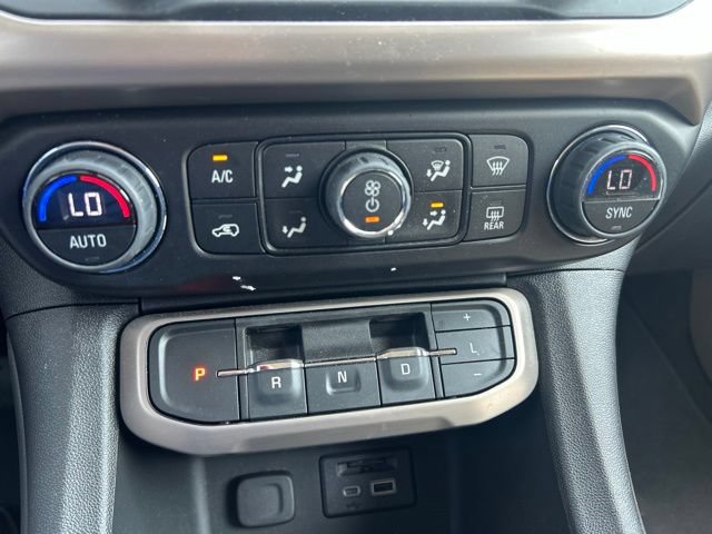 Used 2023 GMC Acadia Denali w/ Denali Technology Package AWD/4WD image 22