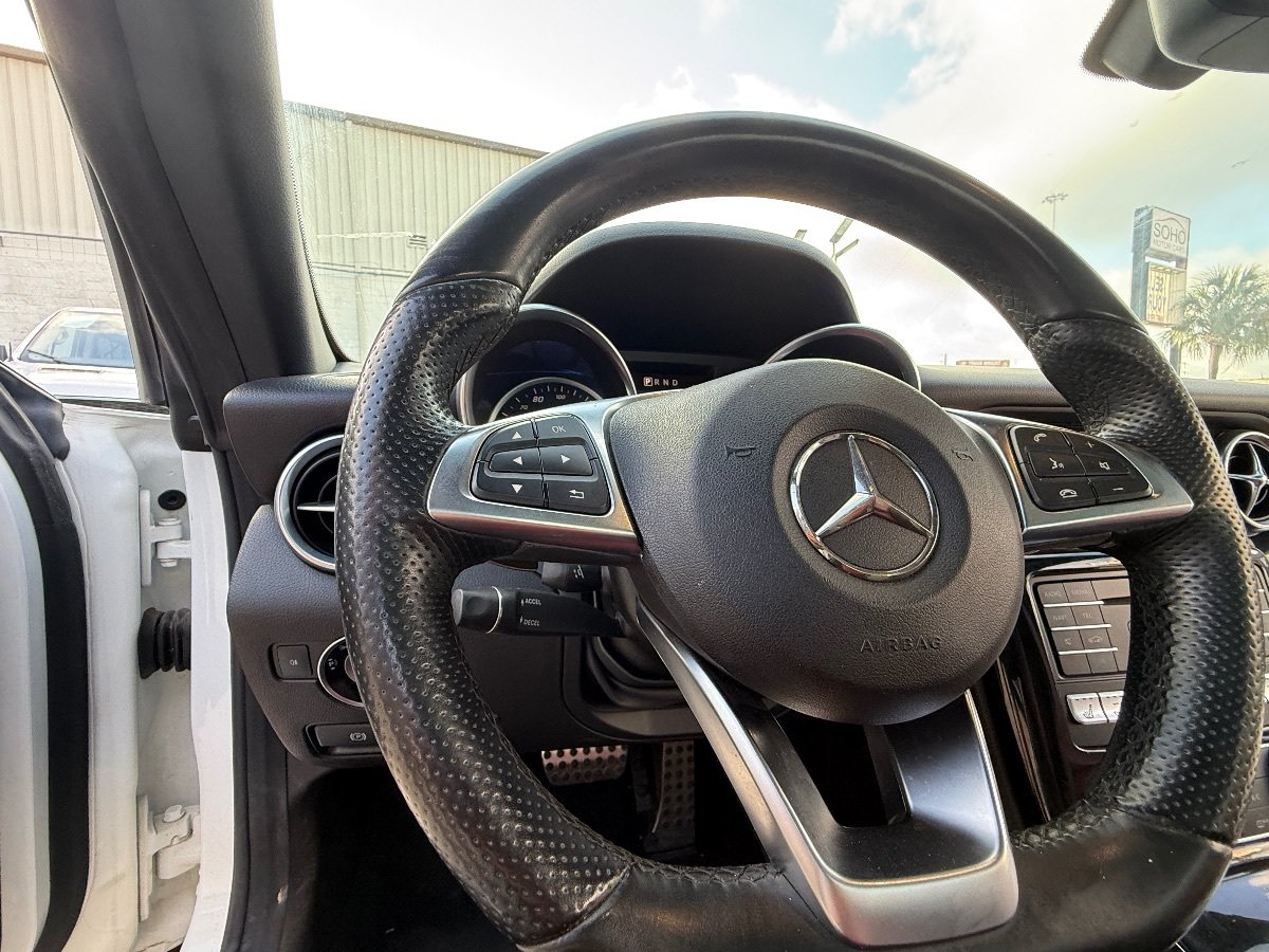 Used 2018 Mercedes-Benz SLC 300 w/ Premium 1 Package image 21