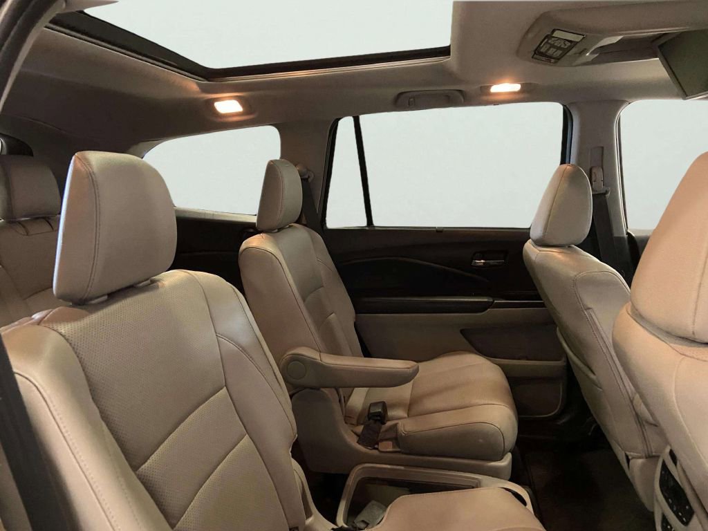 Used 2016 Honda Pilot Elite image 27