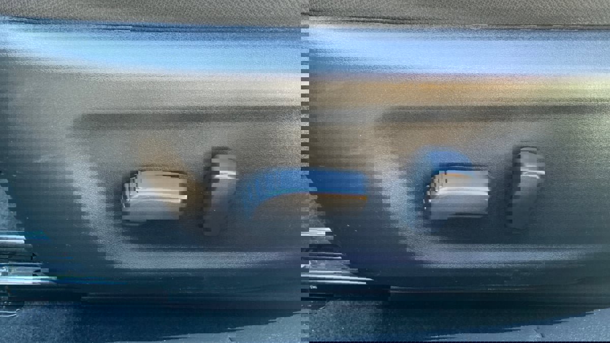 Used 2024 Nissan Altima 2.5 SV image 17