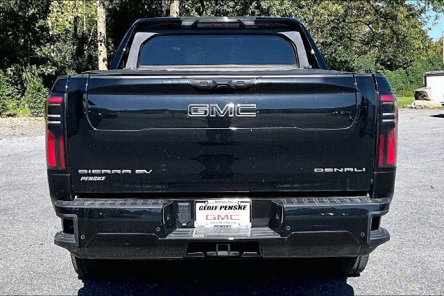Certified 2025 GMC Sierra EV Denali AWD/4WD image 6