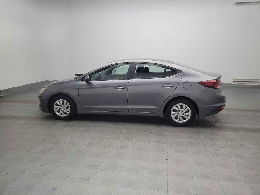 Used 2019 Hyundai Elantra SE w/ Cargo Package FWD image 3