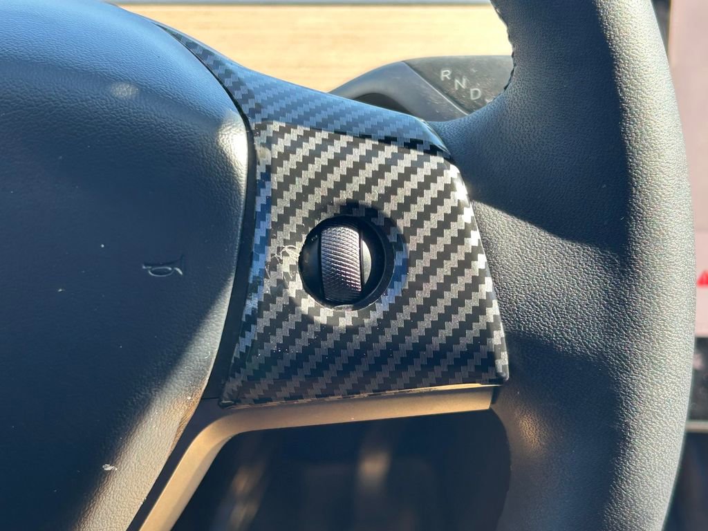 Used 2023 Tesla Model Y Long Range image 32