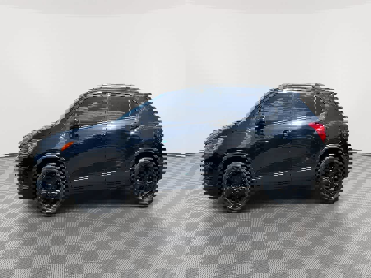 Used 2019 Chevrolet Trax Premier w/ Midnight Edition image 5