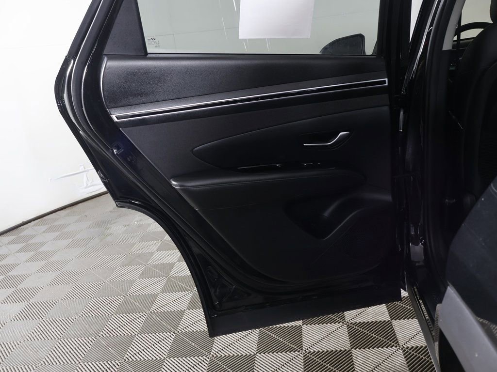 Used 2023 Hyundai Tucson Limited w/ Cargo Package image 28