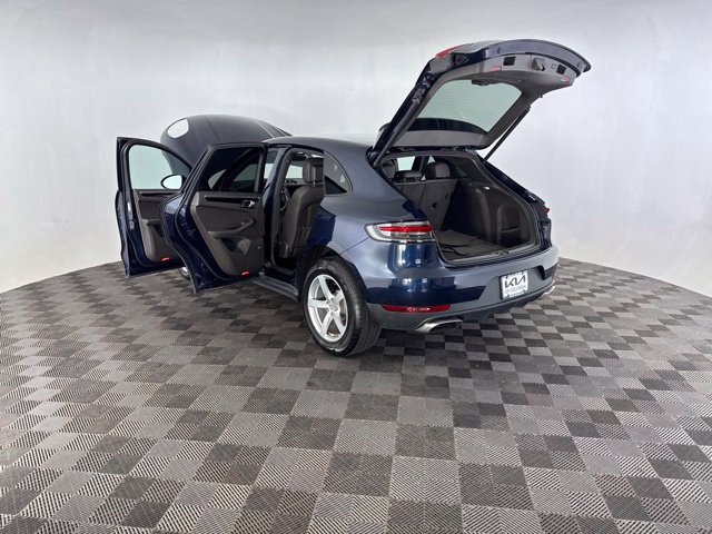Used 2020 Porsche Macan AWD/4WD image 21