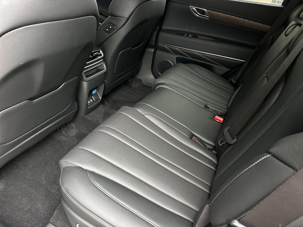New 2026 Genesis GV80 2.5T Select image 12