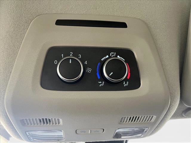 Used 2023 Ford Transit 350 XLT image 19