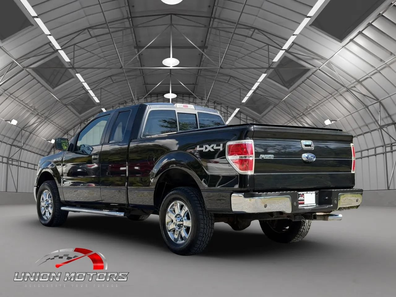 Used 2014 Ford F150 XLT w/ Equipment Group 302A Luxury AWD/4WD image 3