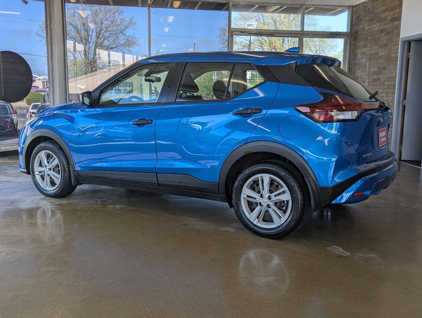 Used 2024 Nissan Kicks S image 5