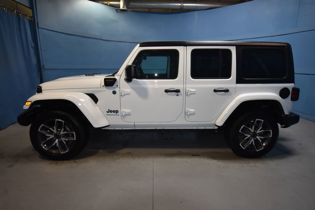 Used 2024 Jeep Wrangler Unlimited w/ Convenience Group image 25
