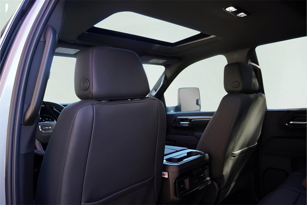 New 2026 GMC Sierra 2500 AT4 w/ AT4 Premium Plus Package image 19
