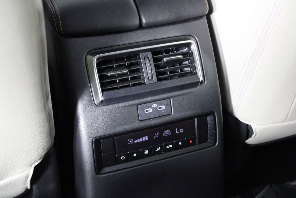 Used 2025 MAZDA CX-90 3.3 Turbo w/ Preferred Package AWD/4WD image 24