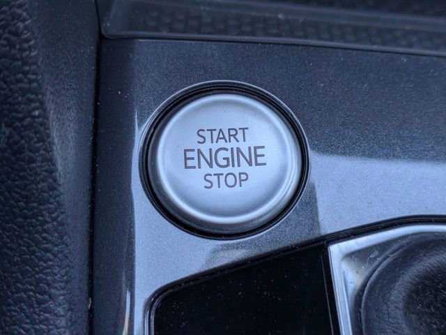 Certified 2023 Volkswagen Tiguan SE image 31