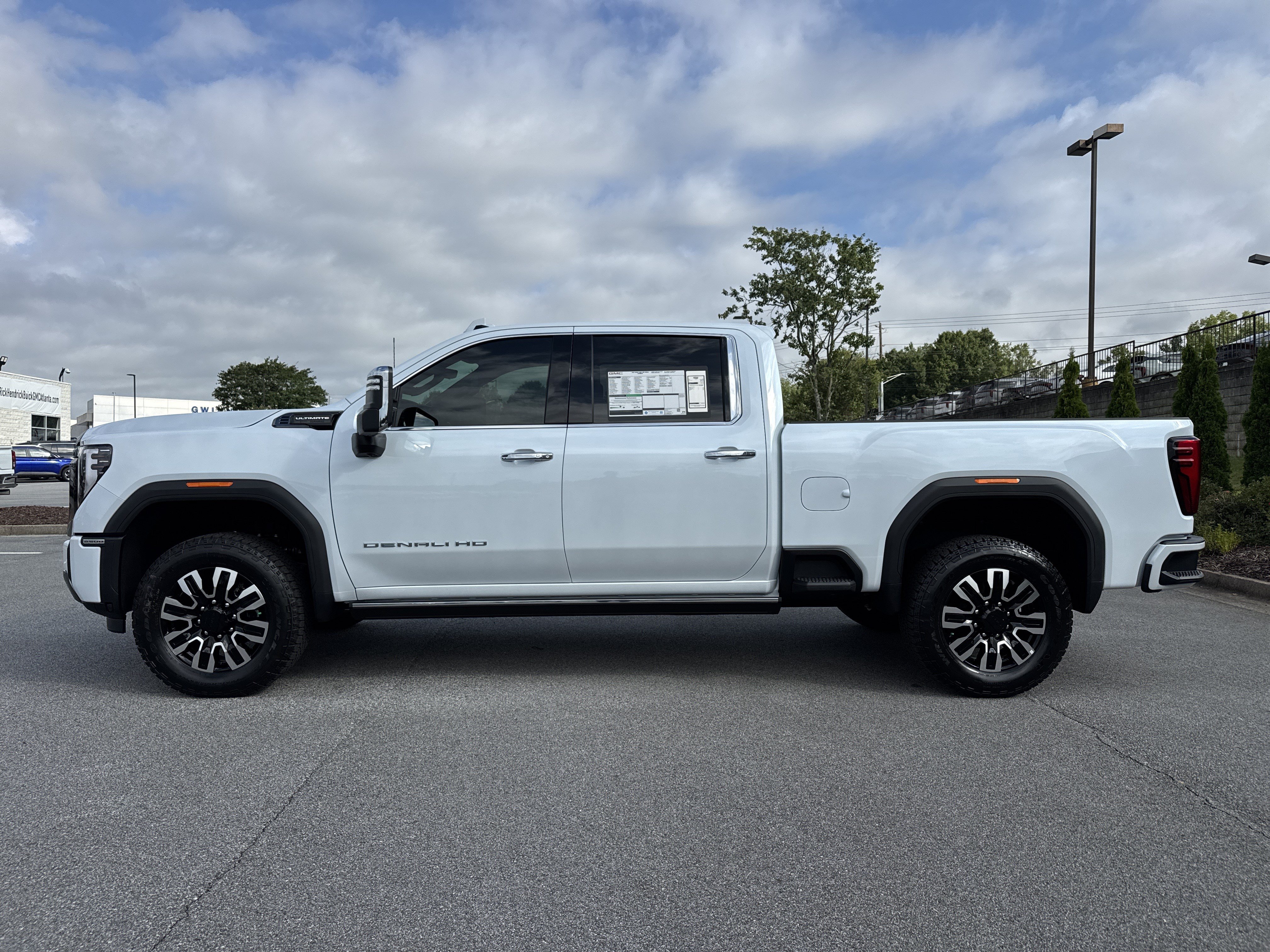 New 2026 GMC Sierra 2500 Denali Ultimate AWD/4WD image 7