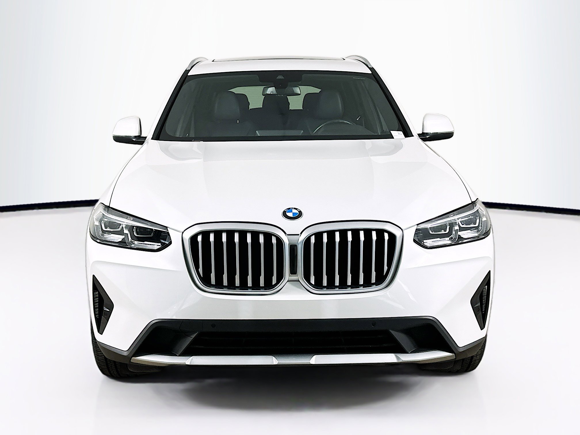 Used 2024 BMW X3 sDrive30i image 2