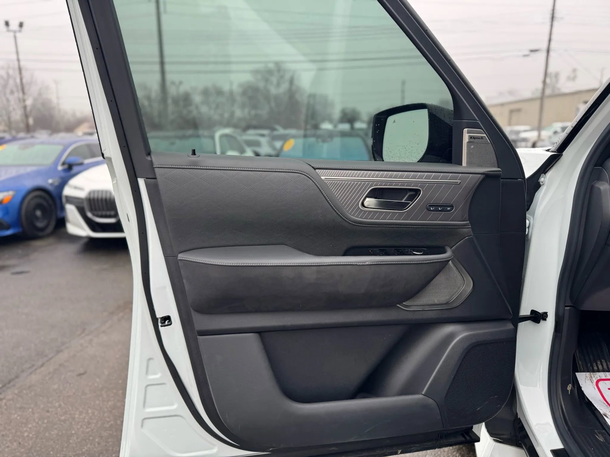 Used 2025 INFINITI QX80 Autograph image 15