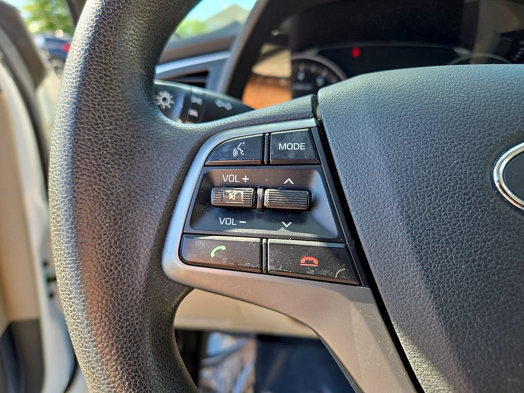 Used 2018 Hyundai Elantra SE FWD image 23