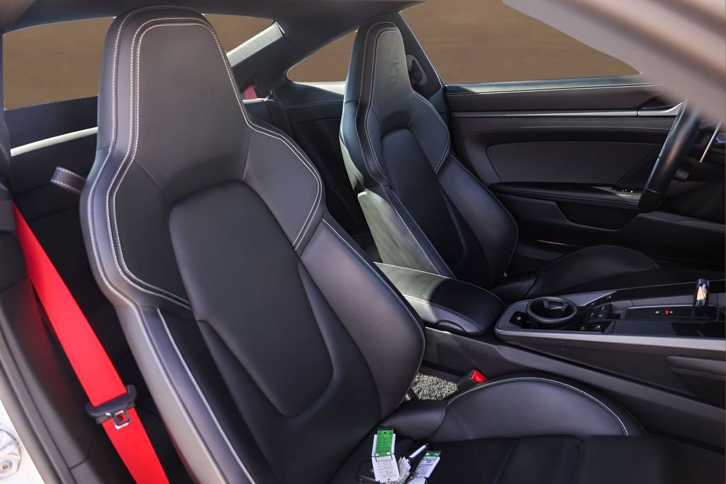 Used 2020 Porsche 911 Carrera S image 28