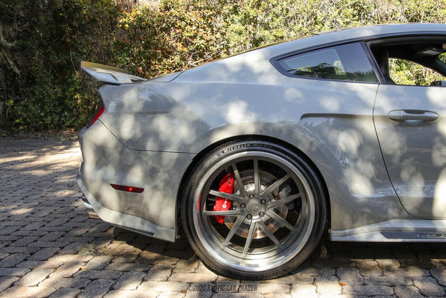 Used 2020 Ford Mustang Shelby GT500 w/ Technology Package image 10