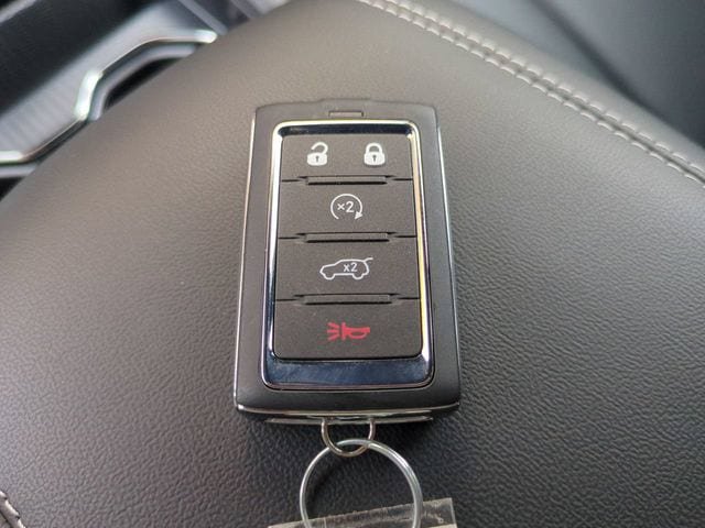New 2026 Jeep Grand Cherokee Limited w/ Trailer Tow Package AWD/4WD image 30