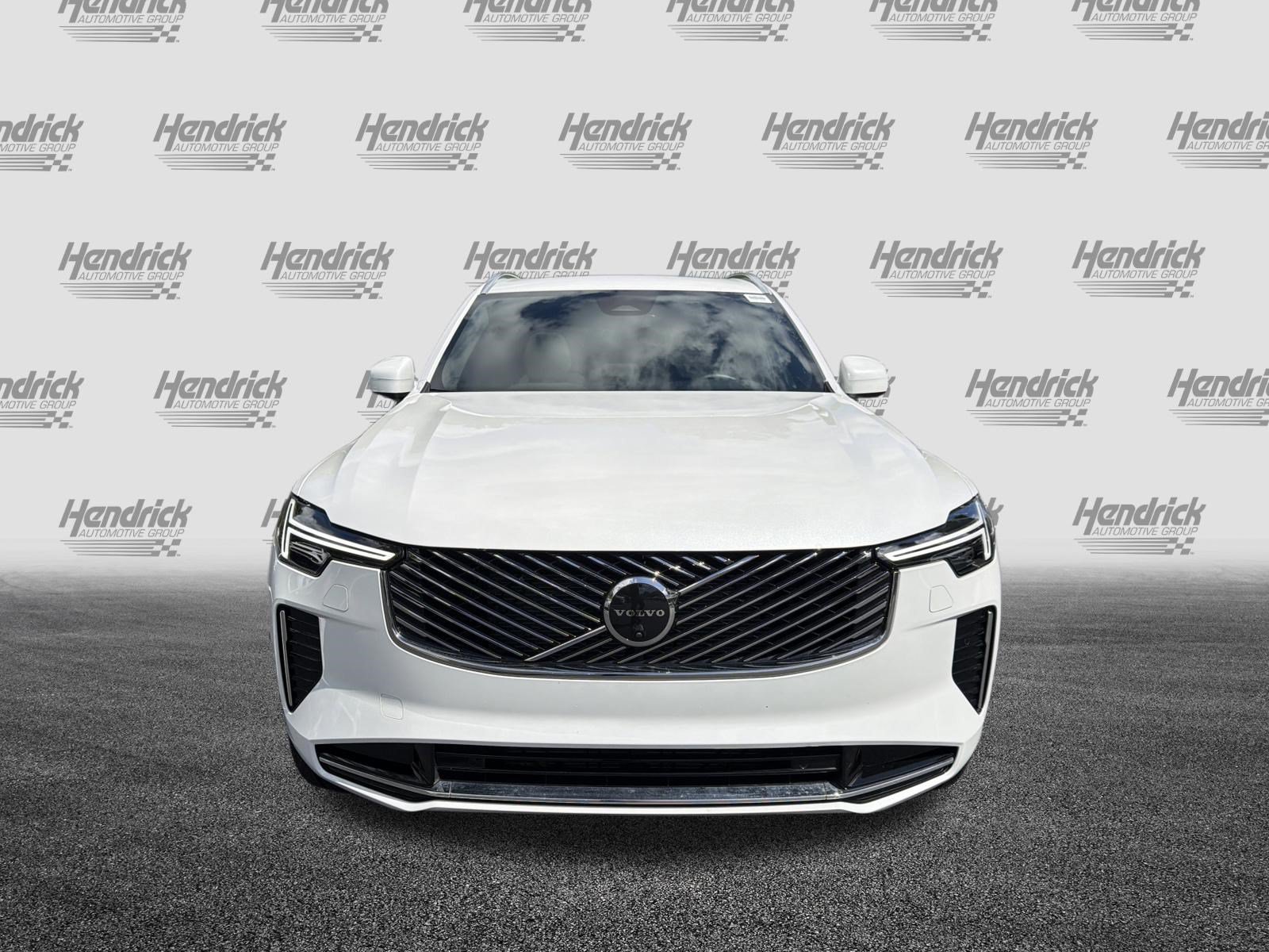 Certified 2026 Volvo XC90 B6 Plus w/ Protection Package Premier AWD/4WD image 6