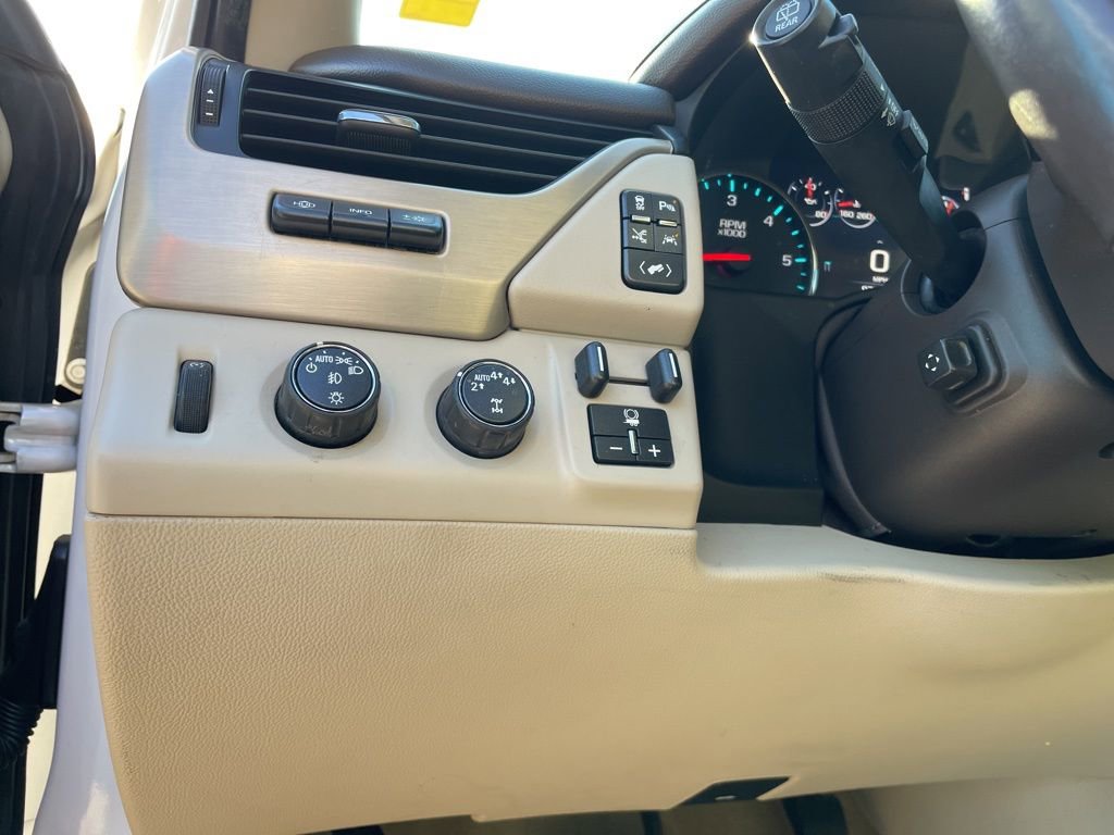 Used 2018 GMC Yukon Denali w/ Denali Ultimate Package image 10