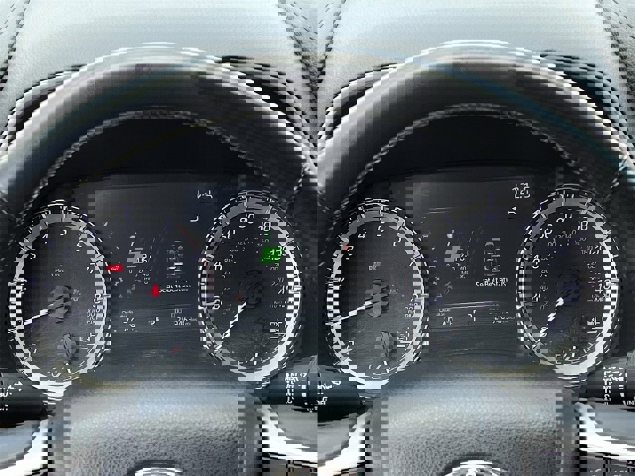 Used 2023 Toyota Highlander XLE image 13