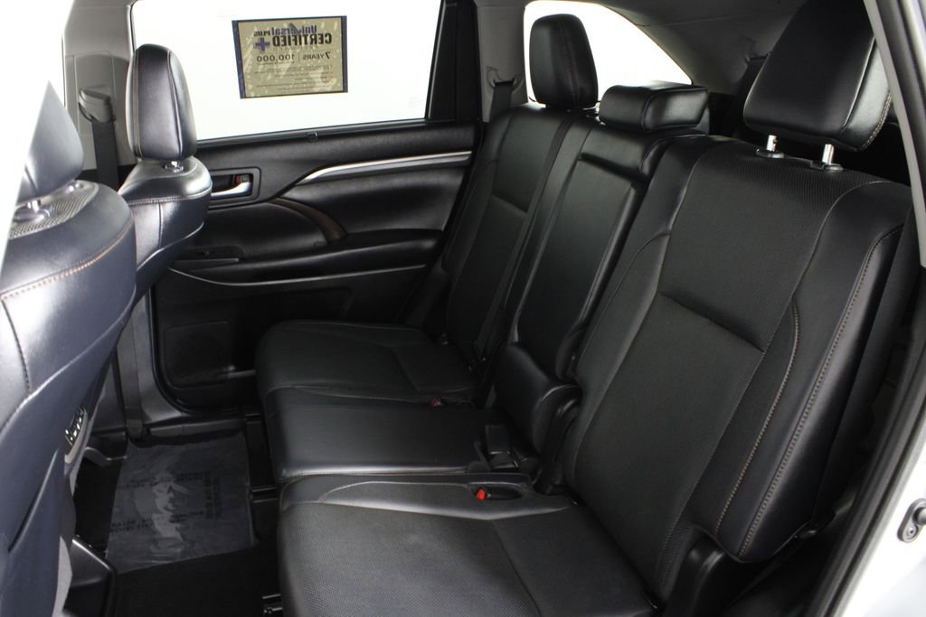 Used 2019 Toyota Highlander Limited image 22