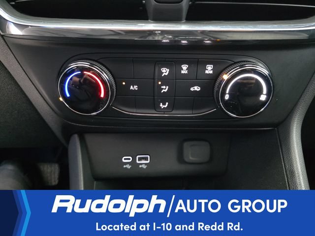 Used 2025 Buick Encore GX Preferred AWD/4WD image 22