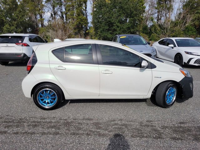 Used 2016 Toyota Prius C Two image 9