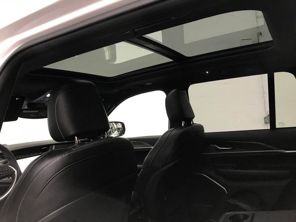 Used 2024 Jeep Grand Cherokee Limited 4xe image 29