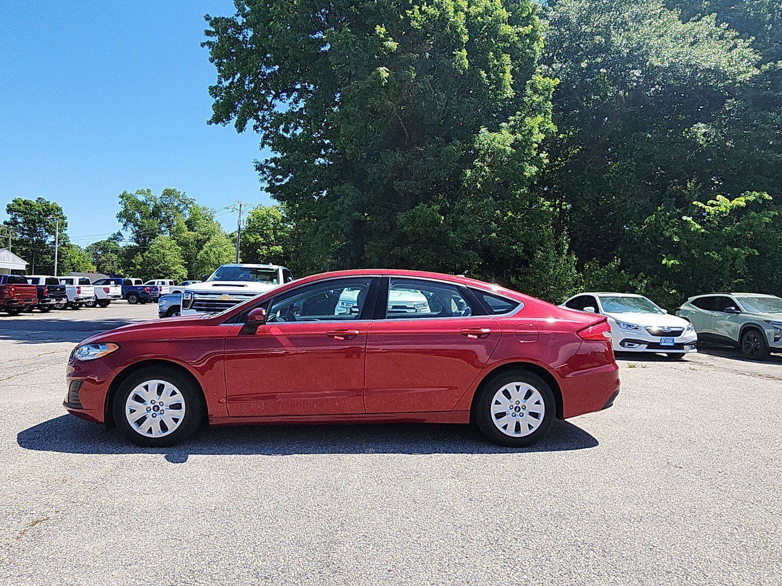 Used 2019 Ford Fusion S FWD image 2