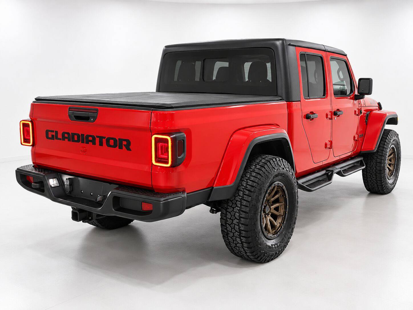 Used 2024 Jeep Gladiator Sport AWD/4WD image 4