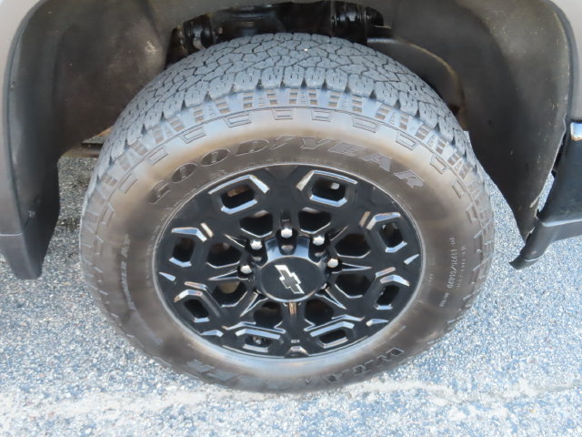 Used 2023 Chevrolet Silverado 2500 LT w/ True North Edition AWD/4WD image 16
