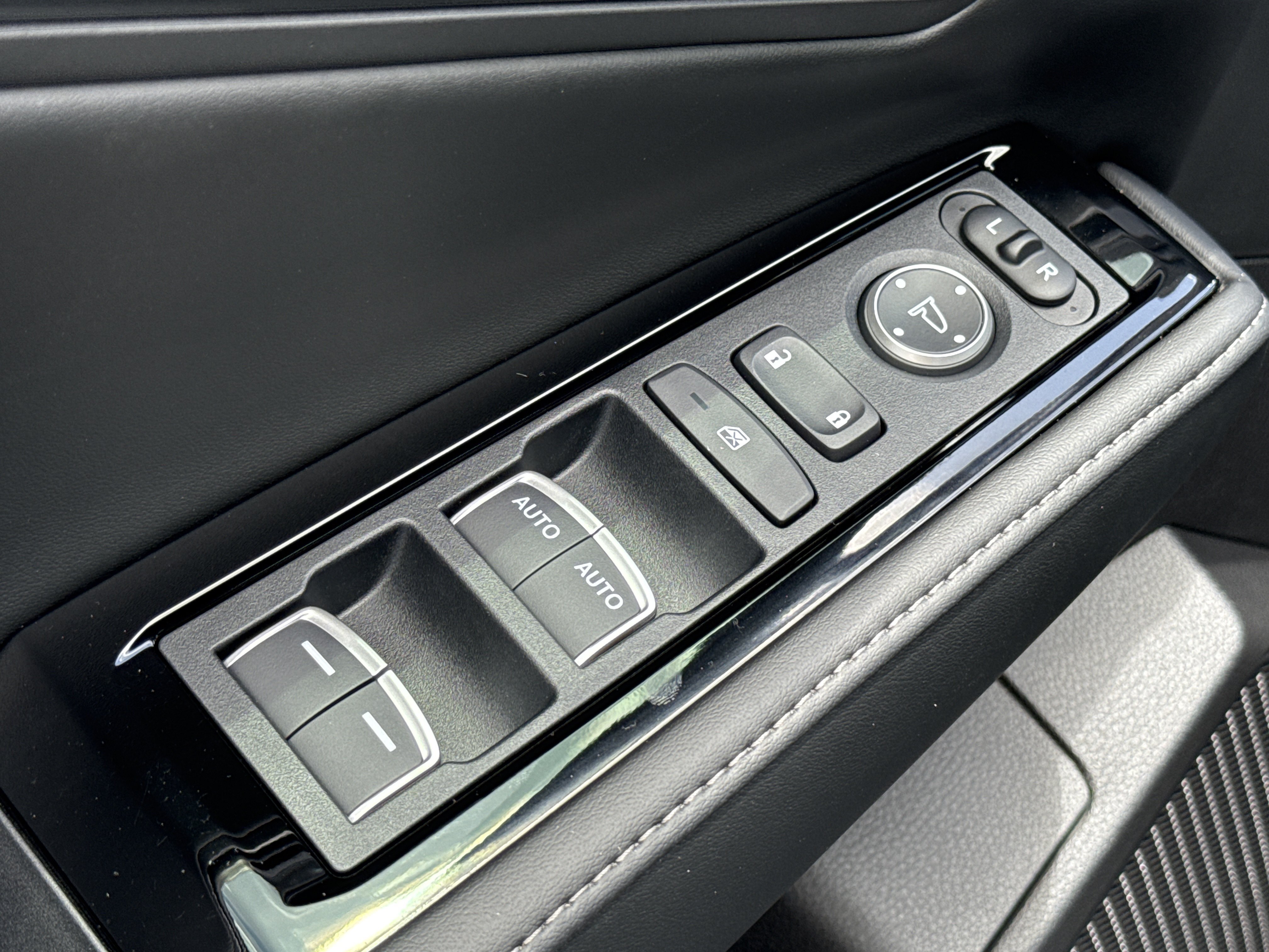 Certified 2024 Honda Accord Touring image 24