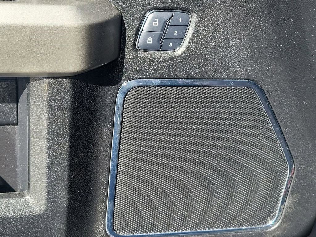 Used 2018 Ford F150 Lariat w/ Equipment Group 502A Luxury image 31