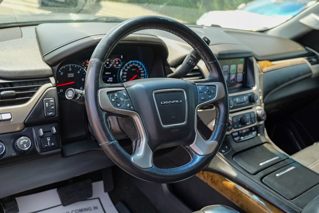 Used 2017 GMC Yukon Denali w/ Open Road Package AWD/4WD image 22