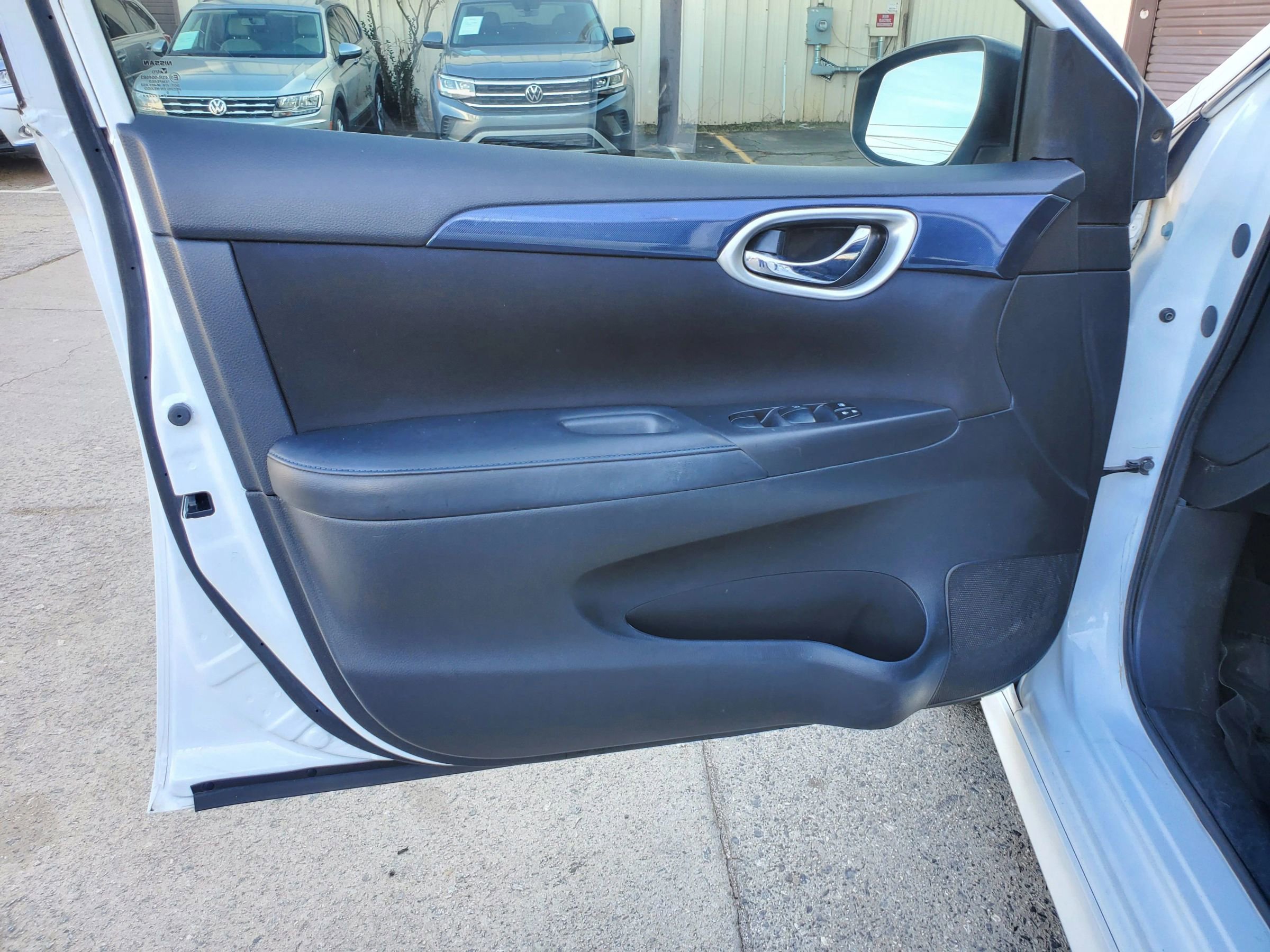 Used 2017 Nissan Sentra SR image 18