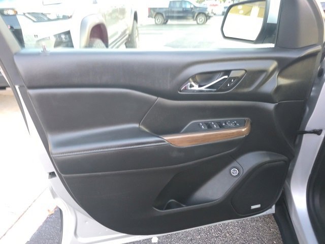 Used 2018 GMC Acadia SLE image 6