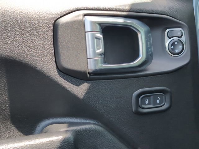 Used 2024 Jeep Wrangler Unlimited Rubicon w/ XTREMEE 35" Tire Package image 18