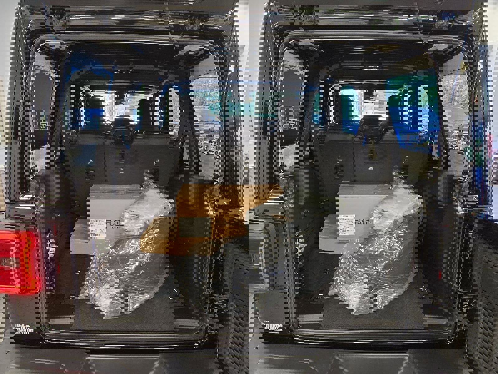 New 2025 Jeep Wrangler Unlimited Rubicon 392 image 10