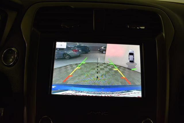 Used 2020 Ford Fusion SE FWD image 24