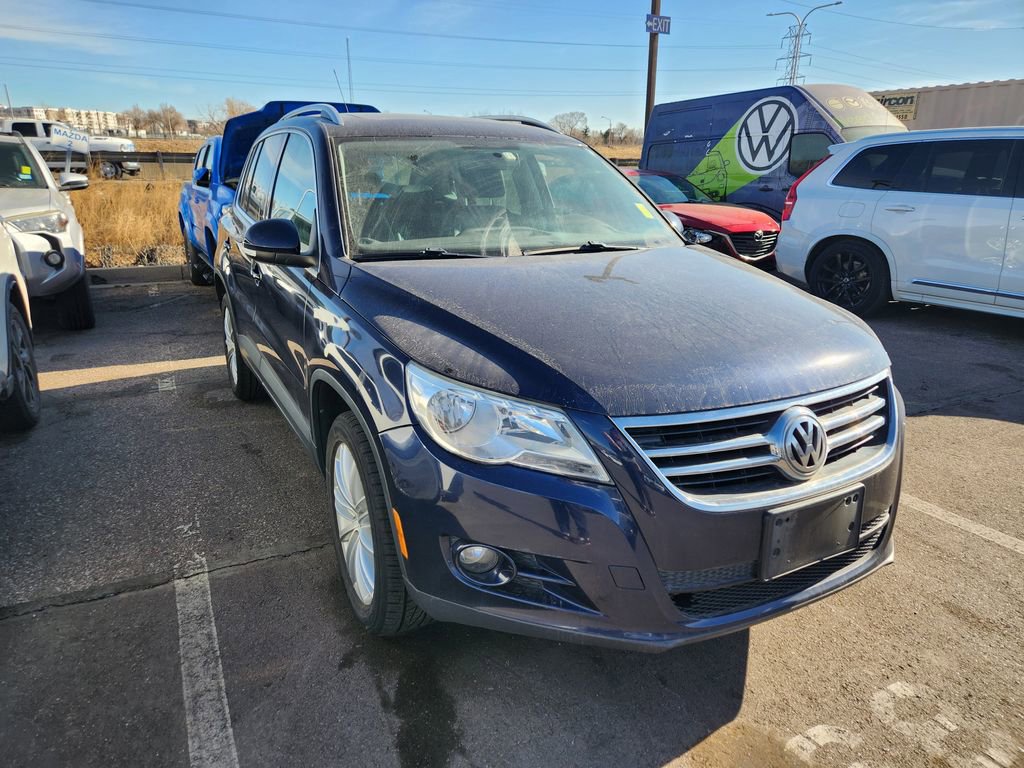 Used 2011 Volkswagen Tiguan SE