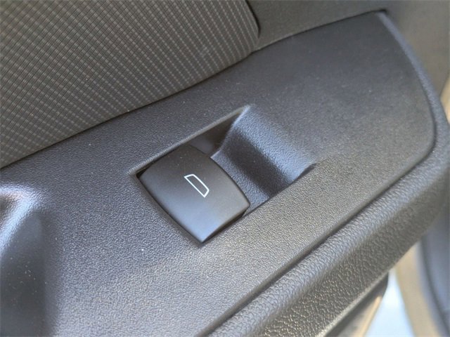 New 2026 Chevrolet Equinox EV LT image 25