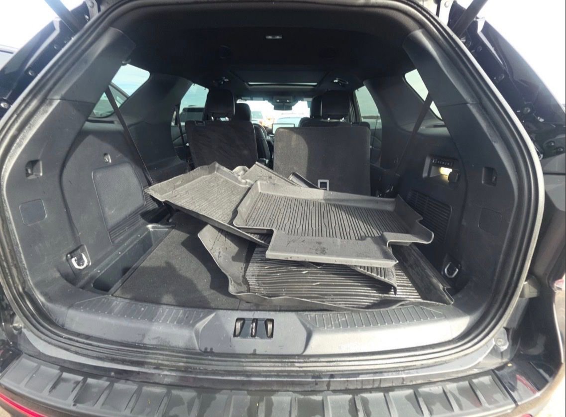 Used 2025 Ford Explorer ST image 11