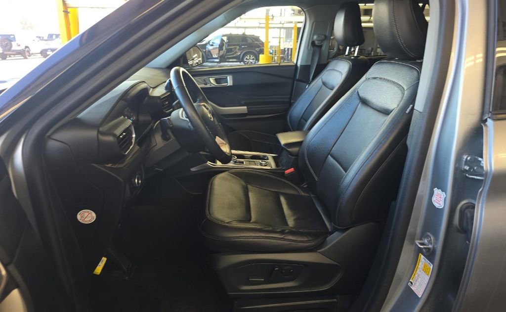 Used 2024 Ford Explorer Limited image 35