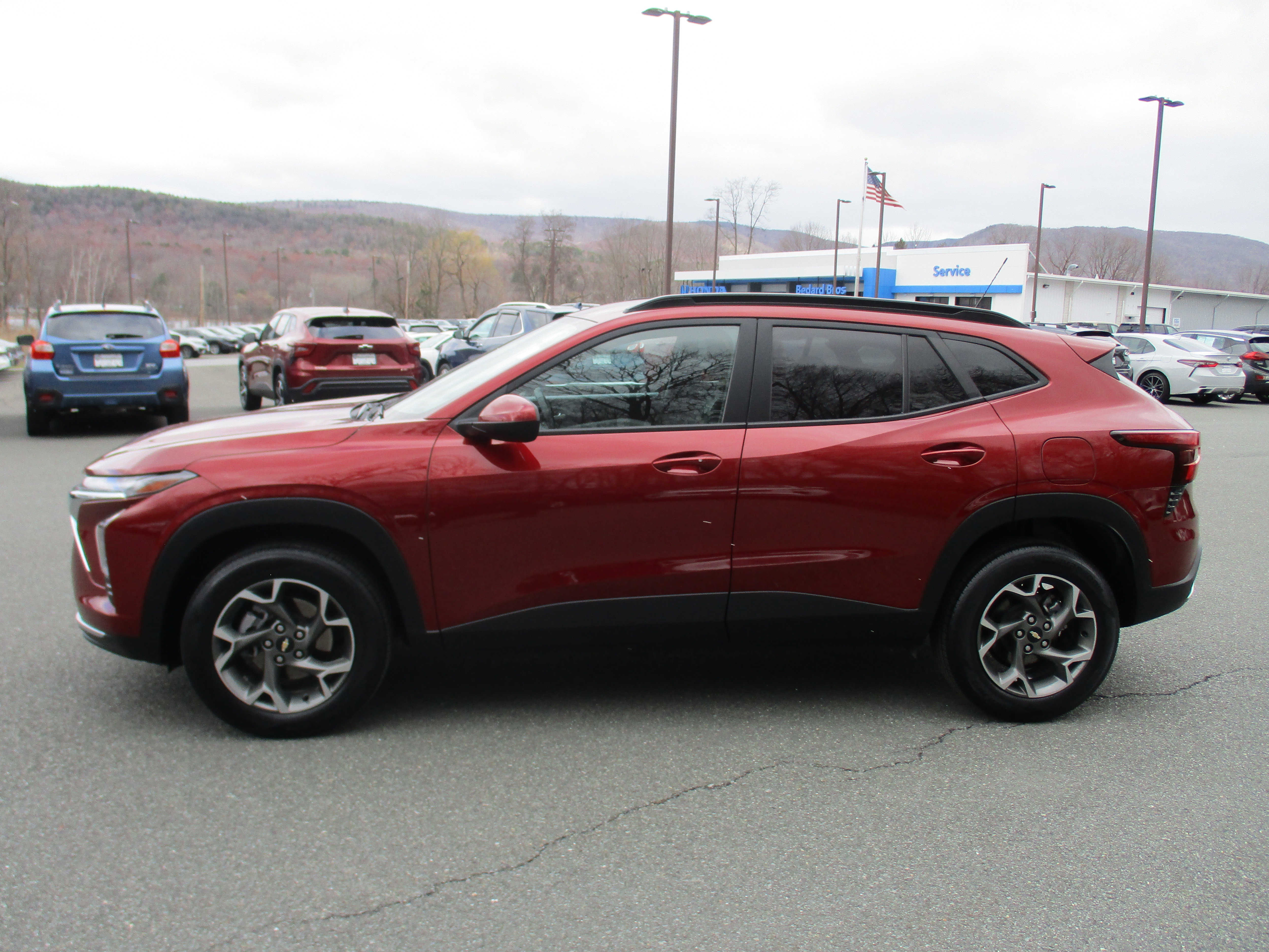 Certified 2024 Chevrolet Trax LT w/ Driver Confidence Package image 8