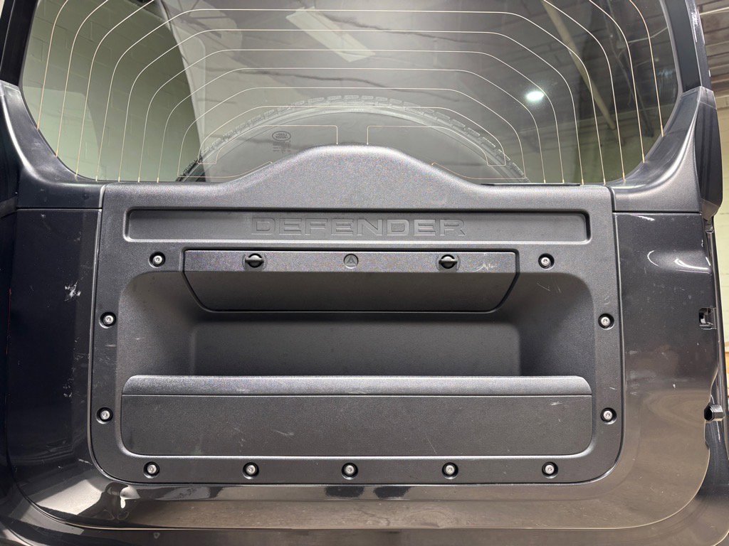 Used 2023 Land Rover Defender 130 X-Dynamic SE image 45