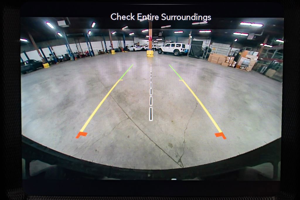 Used 2023 Jeep Wrangler Unlimited Sahara image 19